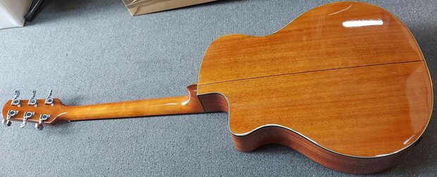 Walden Concorda CG570CE Grand Auditorium met gigbag