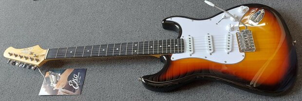 Eko Stratmodel S300 Sunburst, e-gitaarpakket