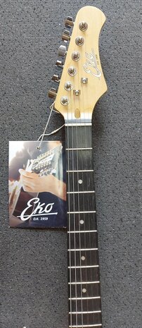 Eko S300CRM Strat, Cream e-gitaarpakket