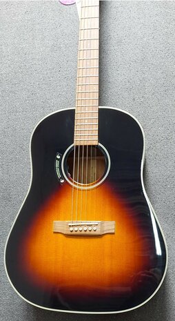 Tanglewood Sundance Historic Sloped Shoulder