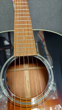 Tanglewood Sundance Historic Sloped Shoulder