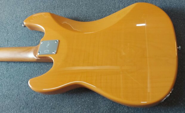 Sire Basses D5+ Series Marcus Miller basgitaar, Butterscotch Blonde