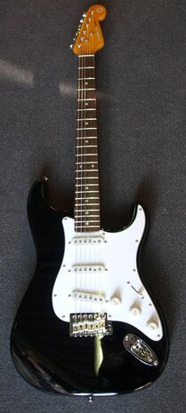 London City Spitfire MKII RW, Zwart met witte slagplaat 