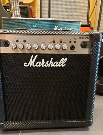 Marshall MG15CFX 15 Watt 1x8 inch gitaarversterker combo met chorus, flanger, delay, enz