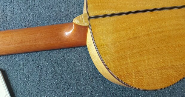 Kremona Rosa Diva RD flamenco gitaar met luxe koffer