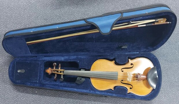 Viool 4/4, Handmade van voor 2000, nu met koffer en strijkstok