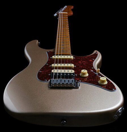 Sire Larry Carlton S7 Vintage Series electric guitar ST-style champagne gold metallic