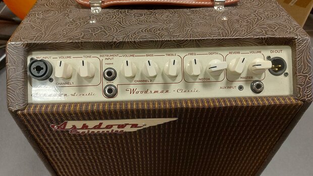 Ashdown Woodsman Classic, 40W akoestische gitaarversterker