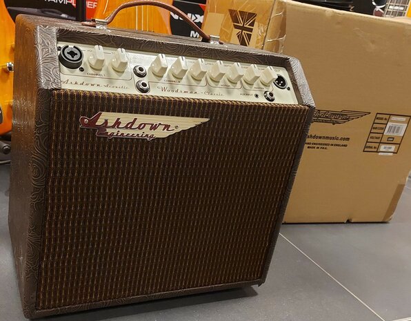 Ashdown Woodsman Classic, 40W akoestische gitaarversterker