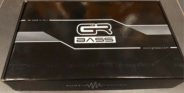 GR Bass One800  versterker 800W head