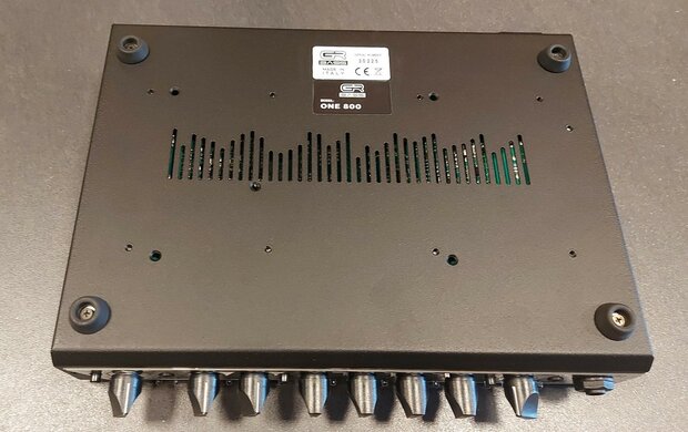 GR Bass One800  versterker 800W head