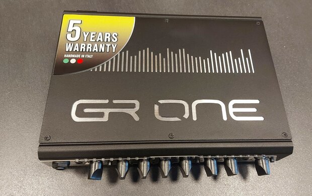 GR Bass One800  versterker 800W head
