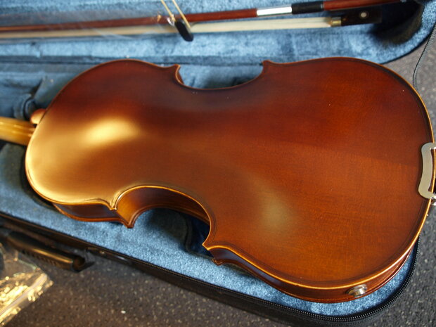 Electro-akoestische viool, compleet met koffer, strijkstok en hars