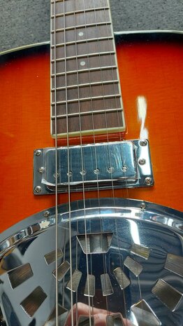 Eko One Resonator Electro-akoestisch, nu geleverd met koffer