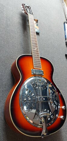 Eko One Resonator Electro-akoestisch, nu geleverd met koffer