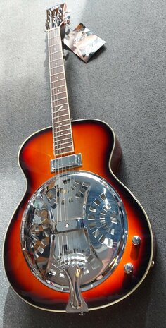 Eko One Resonator Electro-akoestisch, nu geleverd met koffer