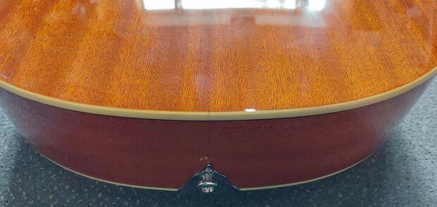 Eko One Resonator Electro-akoestisch, nu geleverd met koffer