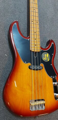 Sire Basses D5+ Series Marcus Miller basgitaar, Tobacco Sunburst