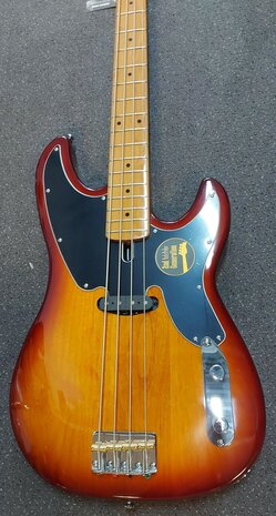 Sire Basses D5+ Series Marcus Miller basgitaar, Tobacco Sunburst