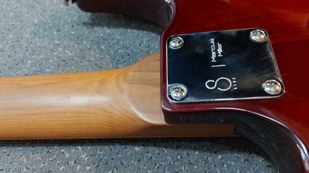 Sire Basses D5+ Series Marcus Miller basgitaar, Tobacco Sunburst