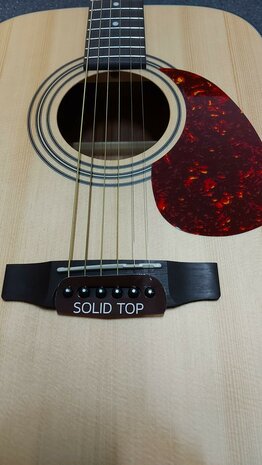 CORT Earth Open Pore startersset met div accessoires waaronder een zwarte gigbag