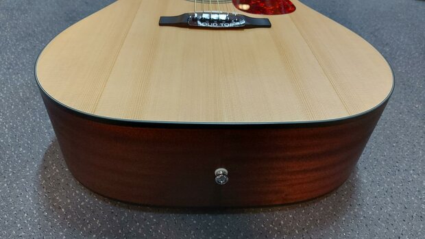 CORT Earth Open Pore startersset met div accessoires waaronder een zwarte gigbag