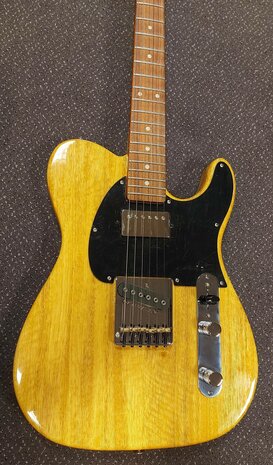 G&L USA Custom Build Korina Asat Classic Bluesboy Honey Ale met luxe Tolex case