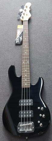 G&L Tribute L2000 Black RW, nu met stevige G&L hoes