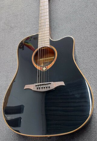 L&acirc;g T100DCE Tramontane dreadnought met element, zwart