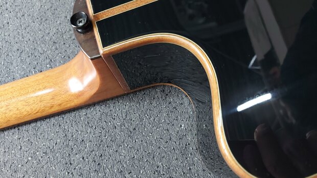 L&acirc;g T100DCE Tramontane dreadnought met element, zwart