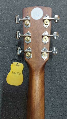 Cort Earth 80NS akoestische dreadnought gitaar