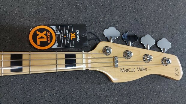 Sire Marcus Miller V7 Vintage alder 4-string bass guitar black