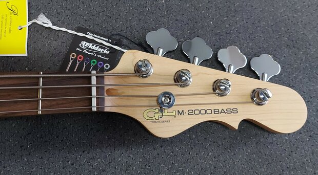 G&L Tribute M2000 Honeyburst RW, nu met stevige G&L gigbag