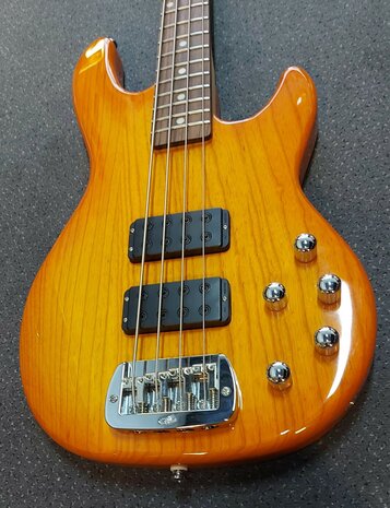 G&L Tribute M2000 Honeyburst RW, nu met stevige G&L gigbag