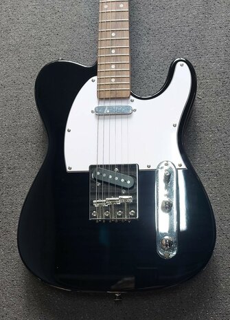 EKO Telecaster model Tribute T300 Black