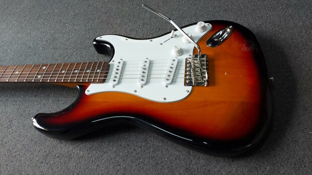 London City Spitfire MKII RW, 3-Tone Sunburst Clapton uitvoering