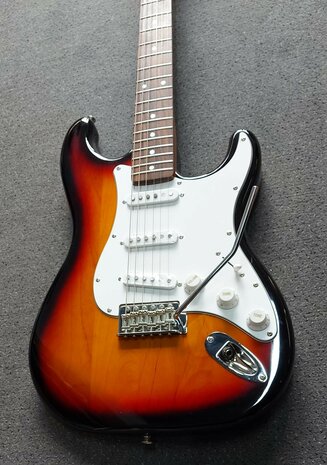 London City Spitfire MKII RW, 3-Tone Sunburst Clapton uitvoering