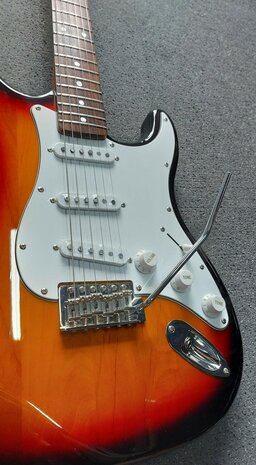 London City Spitfire MKII RW, 3-Tone Sunburst Clapton uitvoering