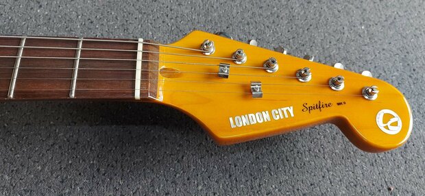 London City Spitfire MKII RW, 3-Tone Sunburst Clapton uitvoering