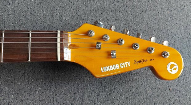 London City Spitfire MKII RW, 3-Tone Sunburst Clapton uitvoering