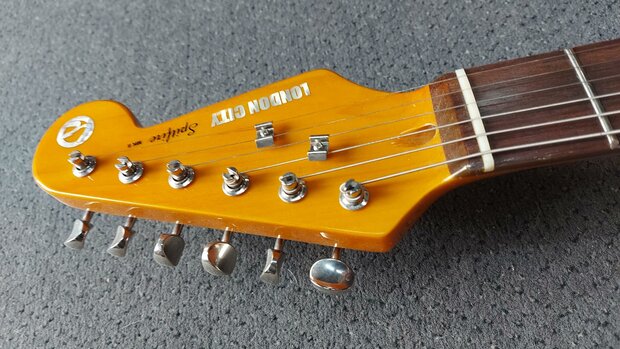 London City Spitfire MKII RW, 3-Tone Sunburst Clapton uitvoering
