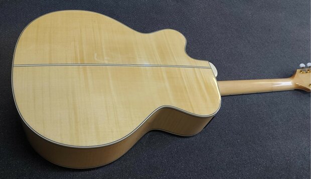 Takamine GJ-72E12 12-snarige electro-akoestische Jumbo gitaar