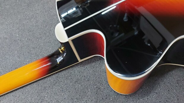 Takamine GB72CEBSB electro-akoestische basgitaar Brown Sunburst