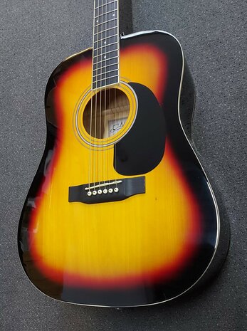 Nashville by Richwood, Dreadnought gitaar, sunburst