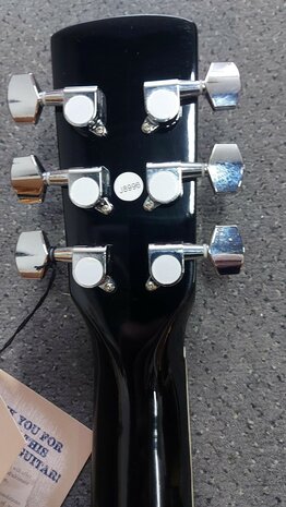 Nashville by Richwood, Dreadnought gitaar, sunburst