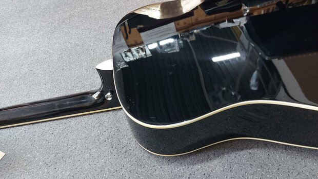 Nashville by Richwood, Dreadnought gitaar, sunburst