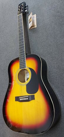 Nashville by Richwood, Dreadnought gitaar, sunburst