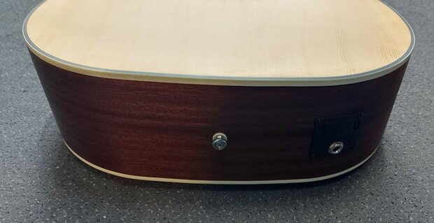 Cort Folkgitaar MR500E, electro akoestisch