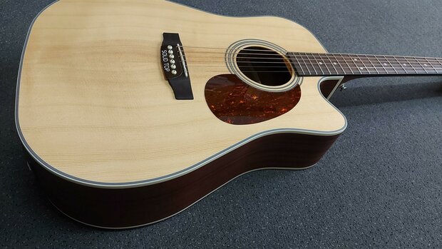 Cort Folkgitaar MR500E, electro akoestisch