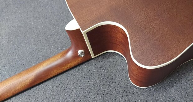 Cort Folkgitaar MR500E, electro akoestisch